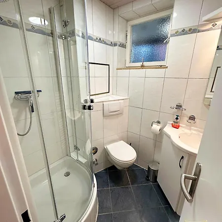 Schoenblick Mit Indoorpool Apartmán Oberteuringen